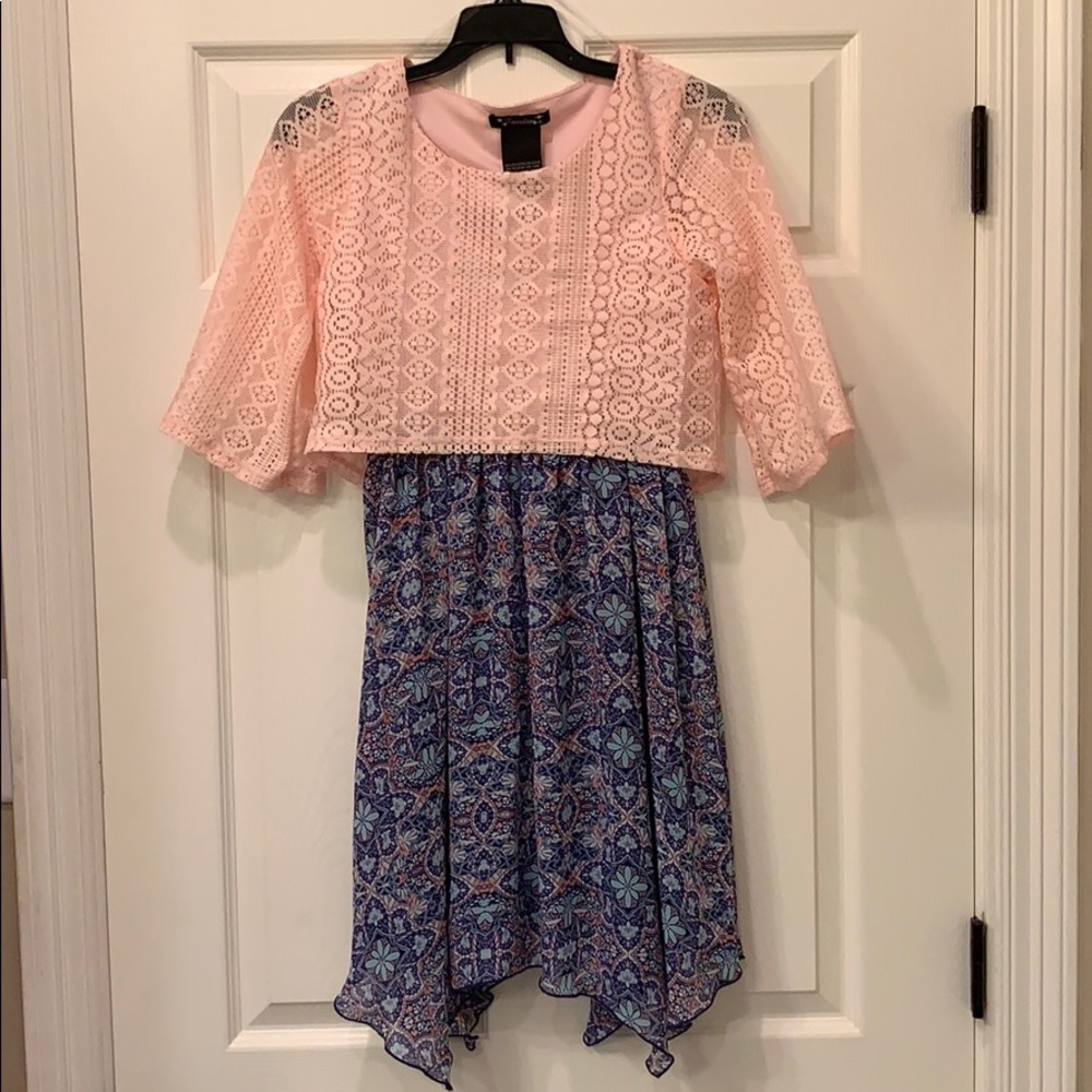 Xtraordinary Kids Dress, Sheer sleeves, tie back